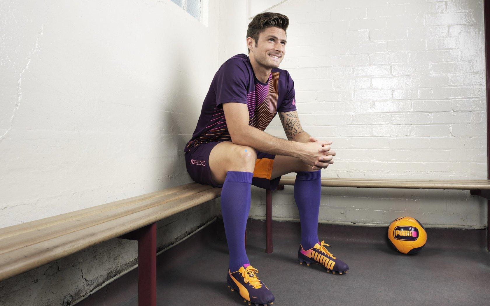 津门虎门将方镜淇自宣离队引热议,背后原因指向齐雨熙崛起与战略调整