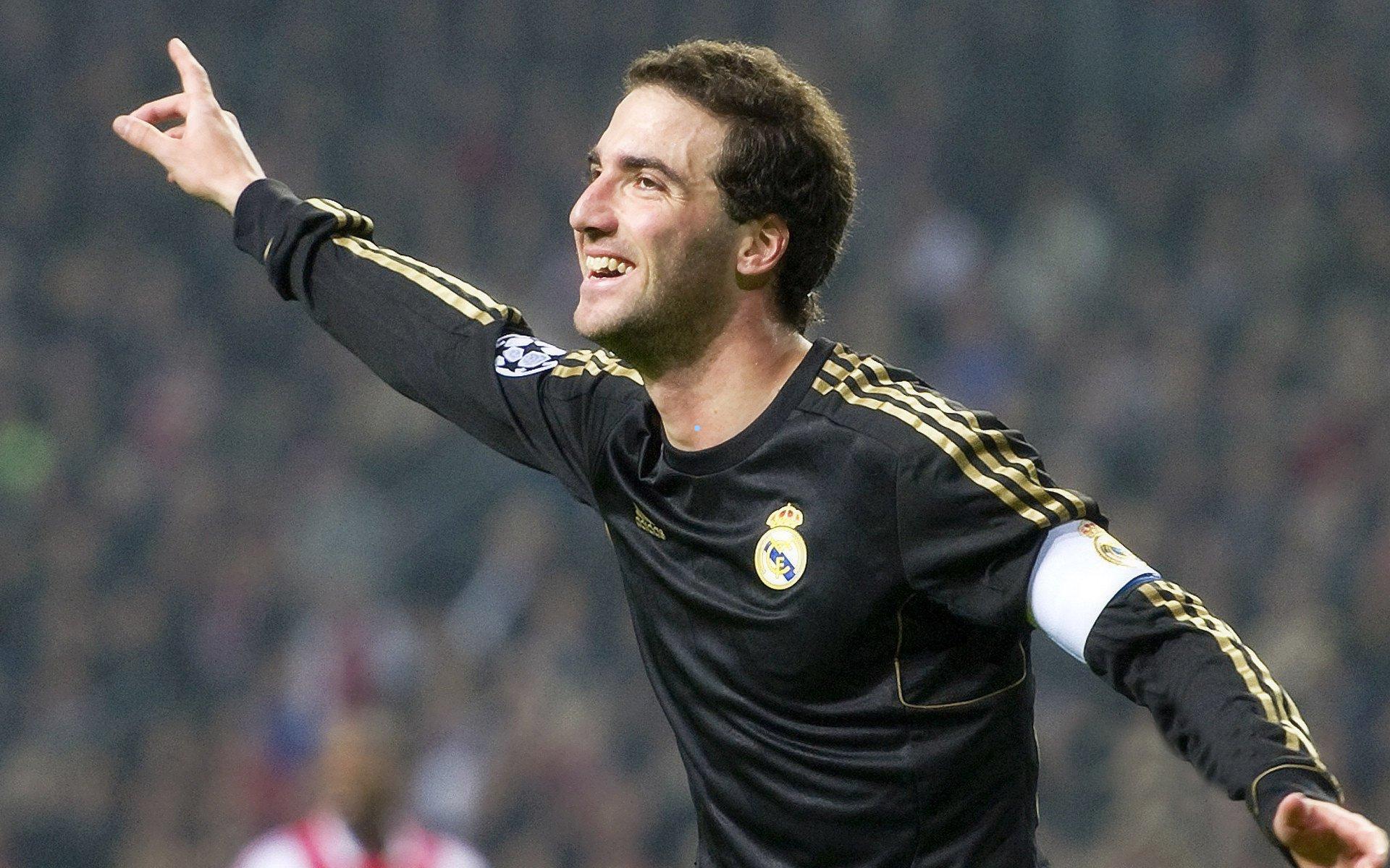 斯玛特坦言球队处于成长阶段，胜利背后藏潜力，更强表现指日可待